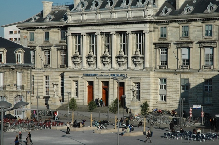 Université de Bordeaux Place de la Victoire